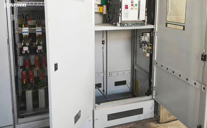 四象限无功补偿控制器